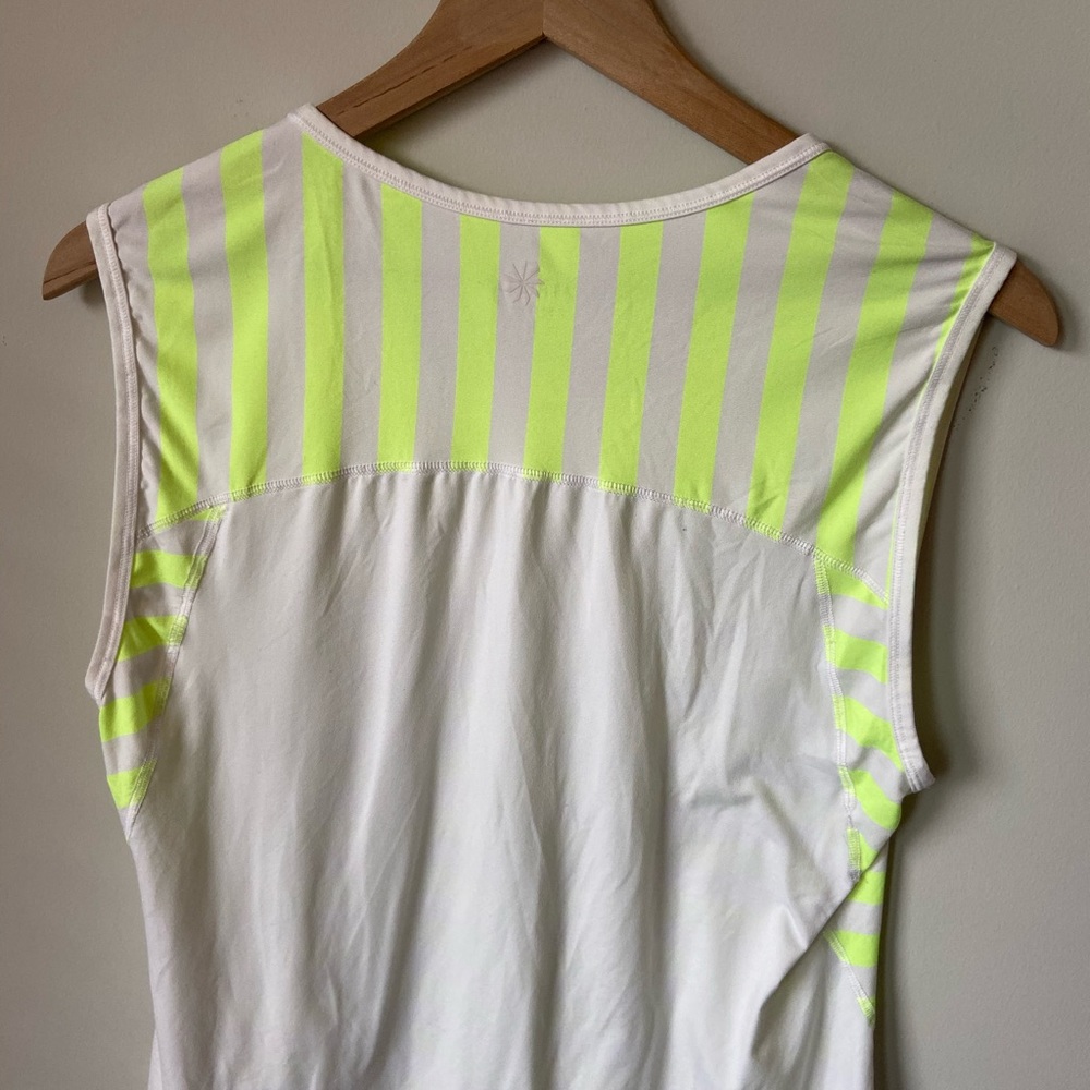 Sleeveless workout top